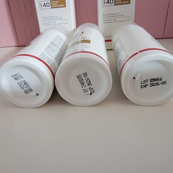 Eltamd UV Daily Broad Spectrum SPF 40 Sunscreen Elta Md NIB Tint and No Tint - Picture 5 of 6